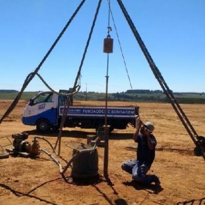 11-equipamento-pesado-campo-ship-fundacoes